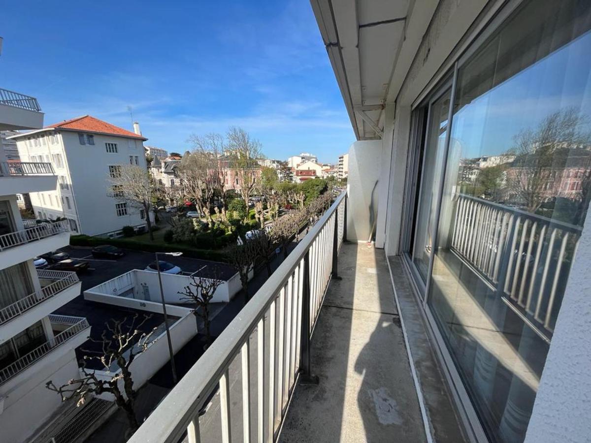 Appartement T4 Avec Parking, Balcon Et Proche Commerces A Biarritz - Fr-1-239-921 מראה חיצוני תמונה