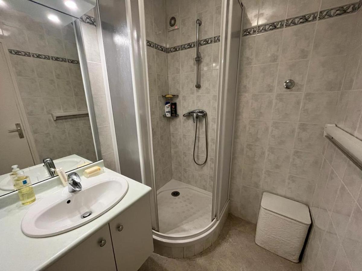 Appartement T4 Avec Parking, Balcon Et Proche Commerces A Biarritz - Fr-1-239-921 מראה חיצוני תמונה