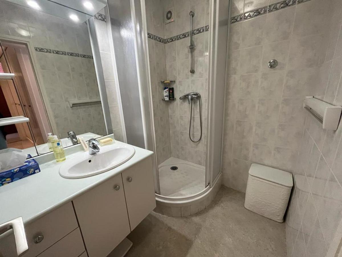 Appartement T4 Avec Parking, Balcon Et Proche Commerces A Biarritz - Fr-1-239-921 מראה חיצוני תמונה